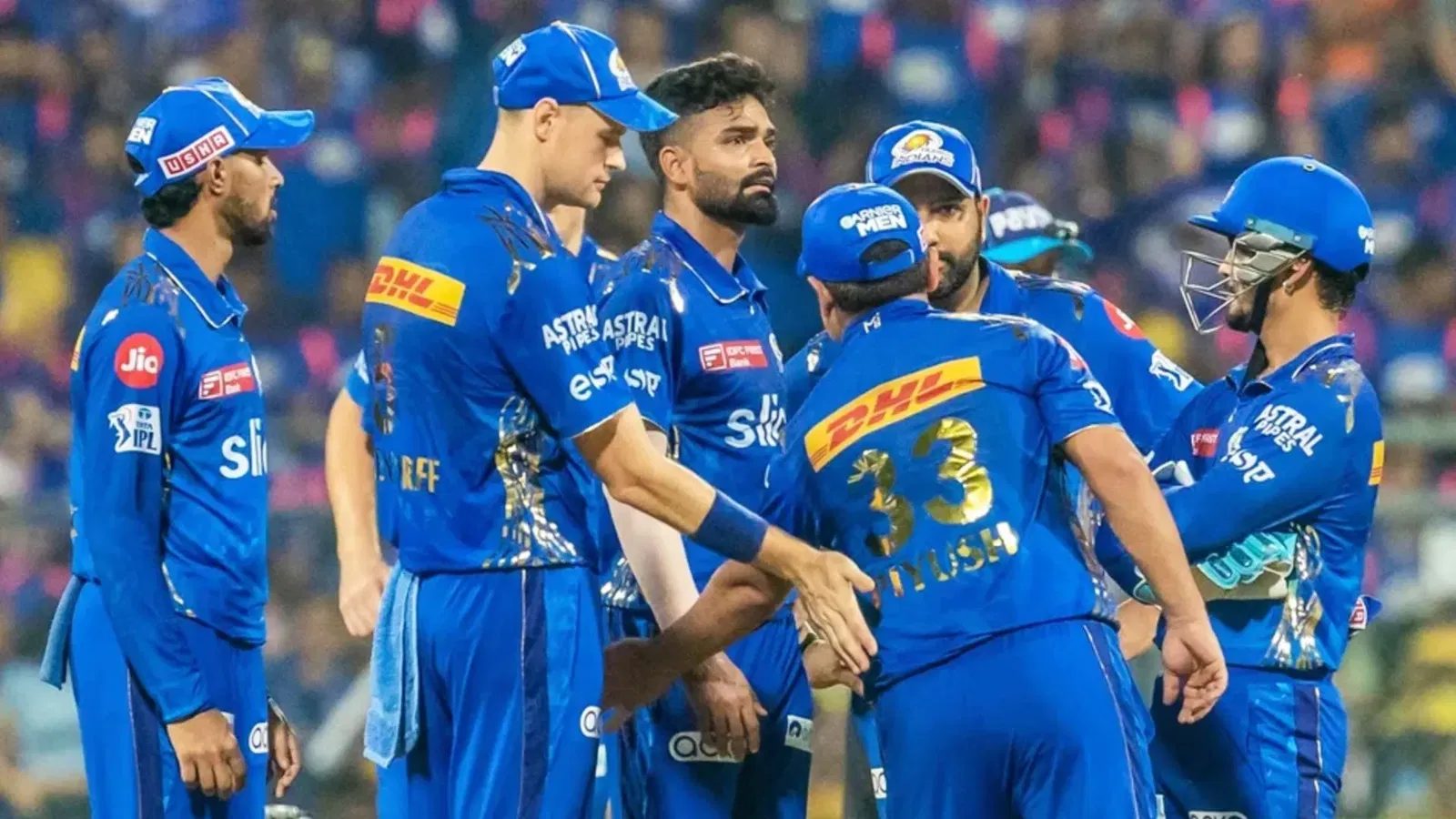 मुंबई इंडियंस हार्दिक पांड्या-रोहित शर्मा को एक साथ करेंगी रिलीज, बुमराह नहीं ये 32 साल का खिलाड़ी होगा नया कप्तान 2 Mumbai Indians