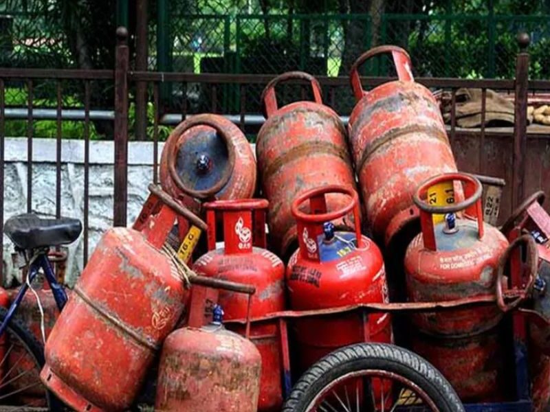 Commercial-Gas-Cylinder-Price-Hike-By-1-August