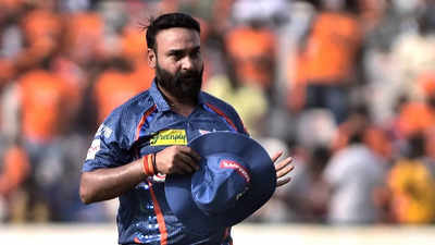 टीम इंडिया के 3 धाकड़ खिलाड़ी जो Ipl 2025 में रह जाएंगे अनसोल्ड, मेगा ऑक्शन के अगले ही दिन कर देंगे संन्यास का ऐलान 2 Amit Mishra