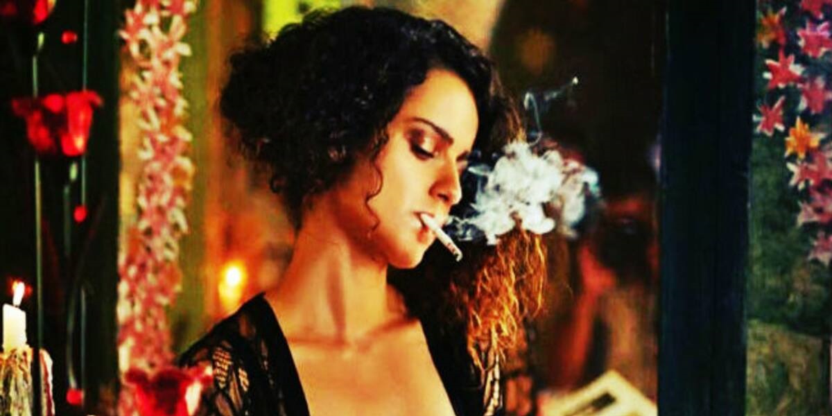 Actresses Smoke