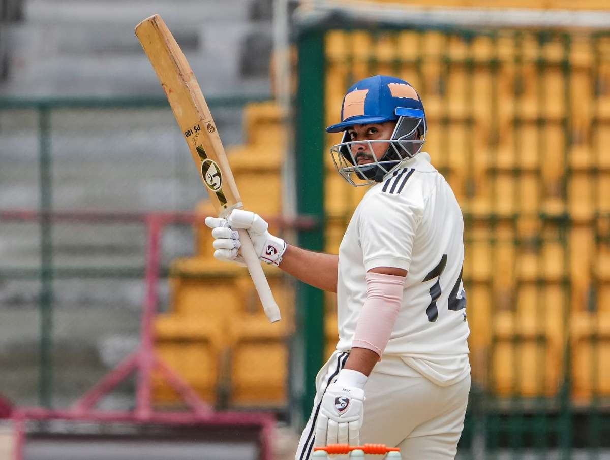 टीम इंडिया के इन 3 स्टार खिलाड़ियों को नही मिला दलीप ट्रॉफी में मौका, संजू सैमसन का नाम भी शामिल 4 Prithvi Shaw