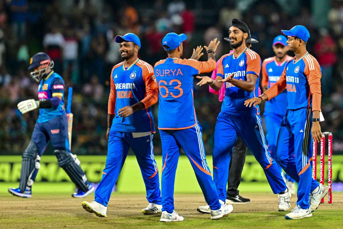 टेस्ट क्रिकेट में जल्द ही डेब्यू करेगा टीम इंडिया का ये तेज गेंदबाज, स्विंग और यॉर्कर का है बादशाह 3 Team India