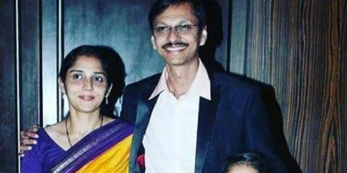 बला की खूबसूरत है पोपटलाल की रियल लाइफ बीवी, बबीता जी को भी देती है बोल्डनेस में मात, तस्वीर देख मचल उठेगा मन 