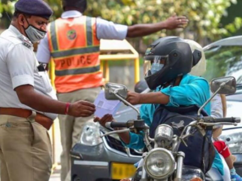 Traffic-Rules-Changes-In-Helmet-Get-Challan