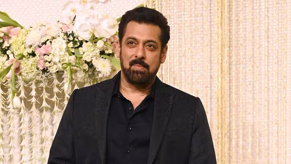 बुर्काधारी महिला ने सलमान खान के पिता को दी धमकी, बोलीं - &Quot;लॉरेंस बिश्वनोई को भेजूं क्या?&Quot; 3 Salman Khan