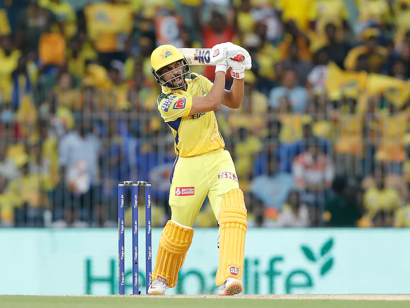 एमएस धोनी के जिगर के टुकड़े हैं ये 3 खिलाड़ी, जिन्हें Csk किसी भी हाल में नहीं करेंगी कभी रिलीज 2 Ruturaj Gaikwad
