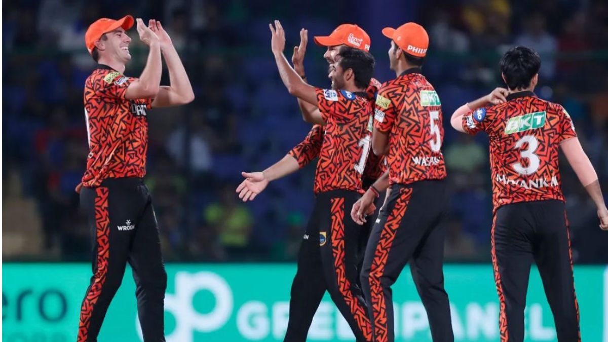Ipl 2025 में अभिषेक शर्मा के साथ ये 2 स्टार खिलाड़ियों की रिटेन करेगी Srh! भुवी समेत इन खिलाड़ियों की हो सकती है छुट्टी 3 Sunrisers Hyderabad