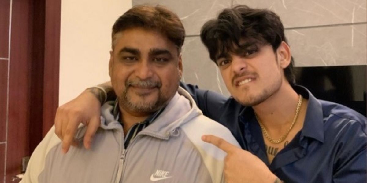 टीम इंडिया से बाहर हुए ईशान किशन ने छोड़ा क्रिकेट, पिता के साथ बिहार की इस पार्टी में हुए शामिल 2 Ishan Kishan