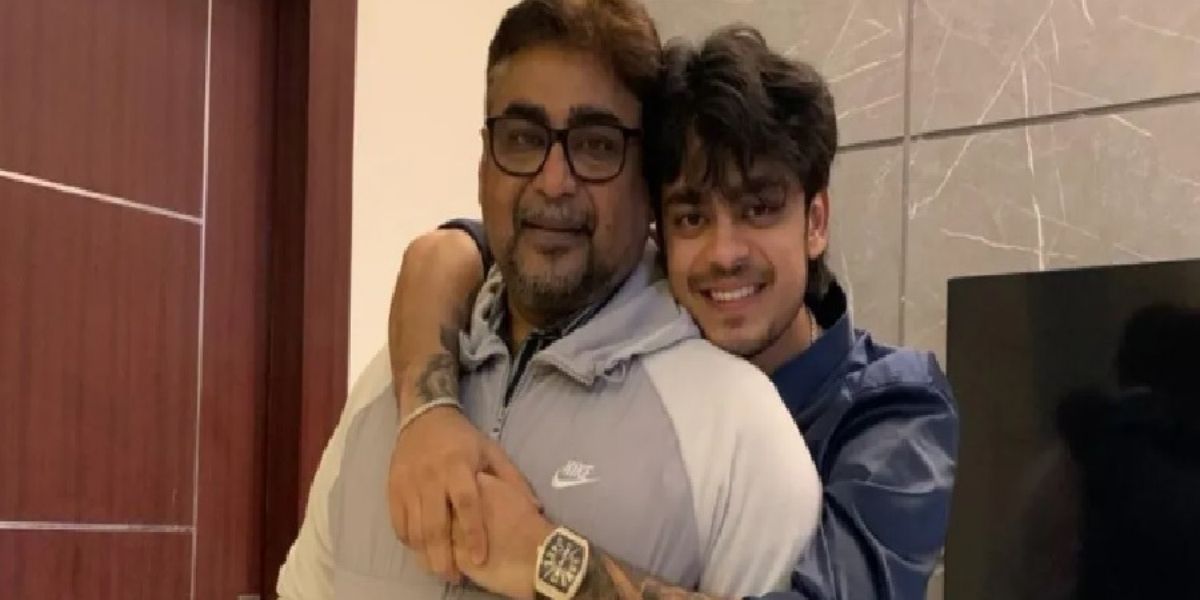 टीम इंडिया से बाहर हुए ईशान किशन ने छोड़ा क्रिकेट, पिता के साथ बिहार की इस पार्टी में हुए शामिल 4 Ishan Kishan