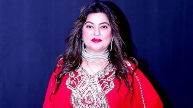 'बिग बॉस' के 5 वाहियात कंटेस्टेंट, जिन्हें खुद सलमान खान ने धक्के मारकर रातों-रात घर से निकाला बाहर 6 Dolly Bindra