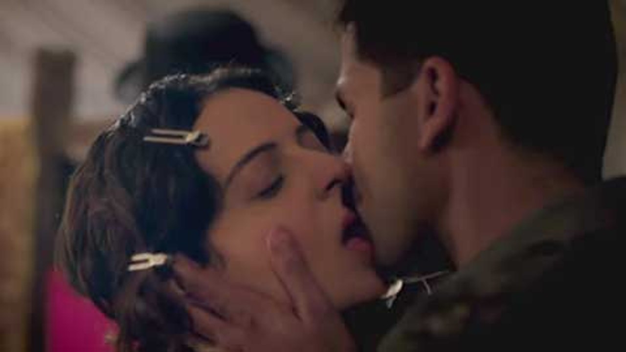 जब बहती नाक के साथ शाहिद कपूर ने कंगना रनौत को किया था किस, एक्ट्रेस को खाने से भी आने लगी थी घिन 4 Shahid Kapoor