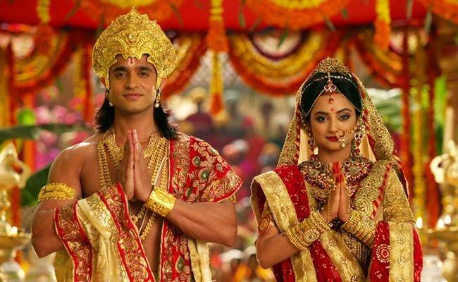 Madirakshi Mundle-Ashish Sharma