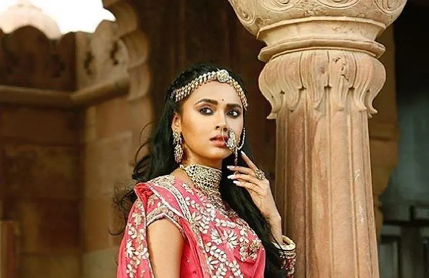 अपनी उम्र के लड़कों को छोड़, 30 साल की एक्ट्रेस का 9 साल के बच्चे पर आया दिल, सरेआम फरमा चुकी हैं रोमांस 4 Tejasswi Prakash