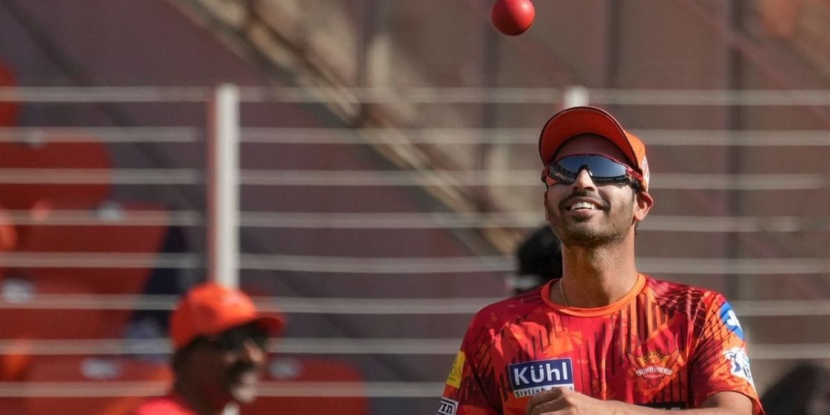 Rcb में शामिल होते ही बदले भुवनेश्वर कुमार के रंग-ढंग, हैट्रिक लेकर दिखाया अपनी बाजुओं का जोर 4 Bhuvvneshwar Kumar