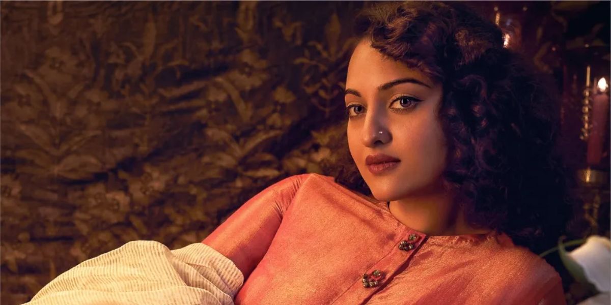 शादी के बाद सोनाक्षी पर टूटा दुखों का पहाड़, सिन्हा परिवार की असली बेटी नहीं हैं एक्ट्रेस, सामने आई सच्चाई 3 Sonakshi Sinha