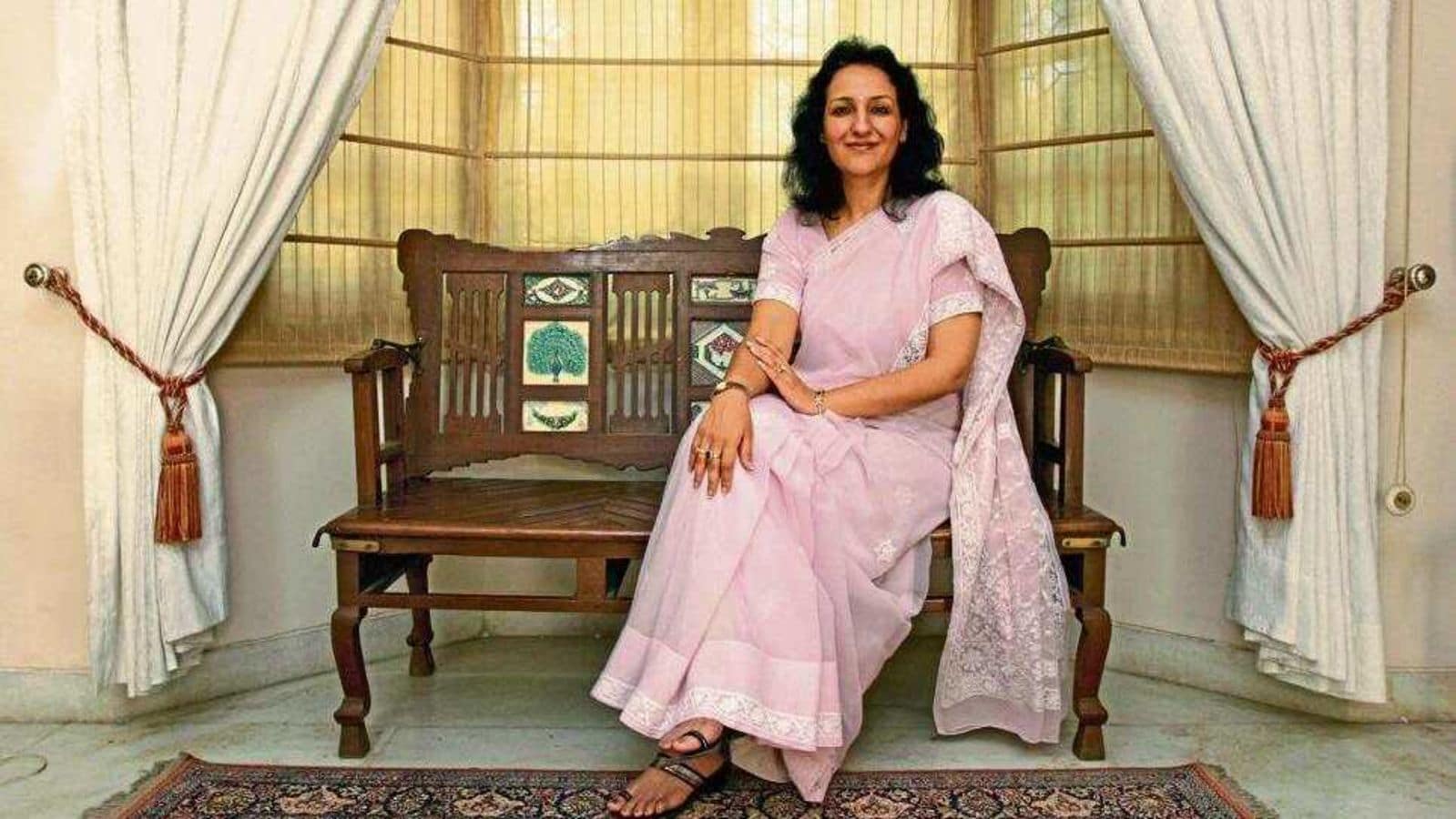 काव्या मारन नहीं, विराट कोहली की मालकिन हैं सबसे ज्यादा अमीर, शाहरूख खान जैसे दस स्टार्स को रखती हैं अपना गार्ड बना कर 2 Hina Nagarajan