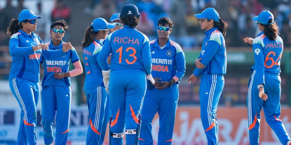 भारतीय महिला खिलाड़ियों ने वनडे क्रिकेट में रचा इतिहास, 435 रन बनाकर भारत का नाम किया रोशन 2 Indian Women'S Team
