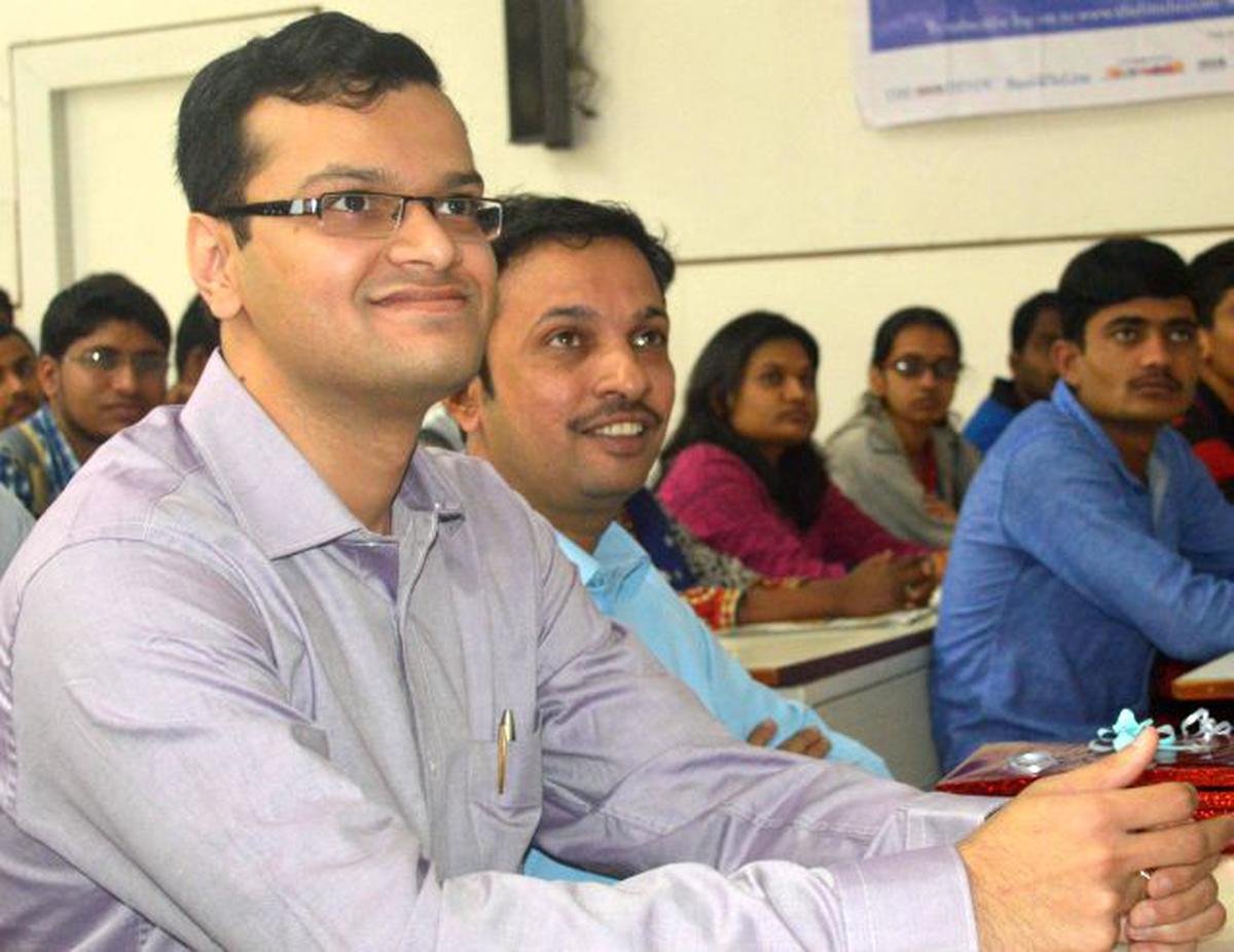 Ias Officer