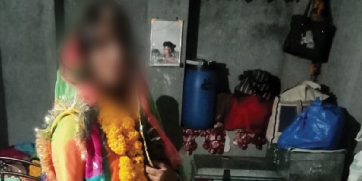 प्रेमी संग भागी दुल्हन, 13 दिन मंडप पर बैठा रहा दूल्हा, जब लौटी तो 7 फेरे..., मामला जान रह जाएंगे दंग 2 Bride Run Away