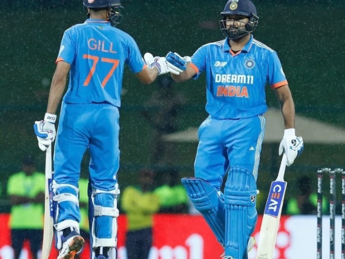 इस मासूम खिलाड़ी के करियर से खेल रहे हैं गंभीर-रोहित, प्लेइंग Xi में शामिल करने के बाद भी कर रहे हैं नाइंसाफी 4 Rohit Sharma