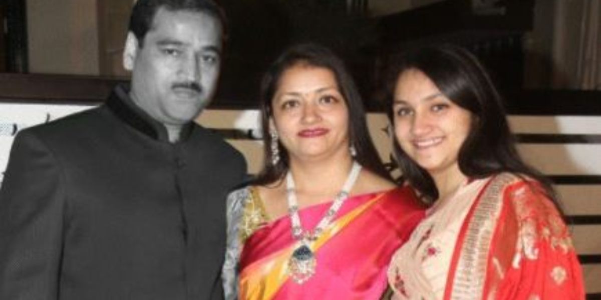 Amit Chelawat Family