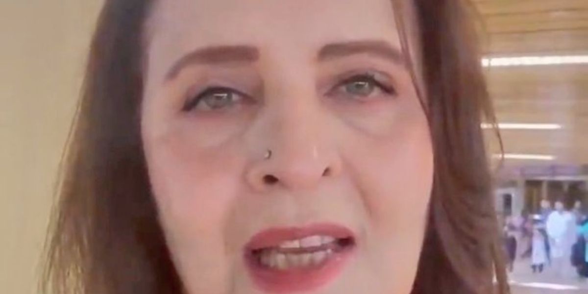 पानी की बून्द - बून्द को तरसा पाकिस्तान, एयरपोर्ट से लेकर रेलवे स्टेशन तक प्यास से बेहाल हुए लोग, सामने आया दर्दनाक वीडियो 2 Pakistan