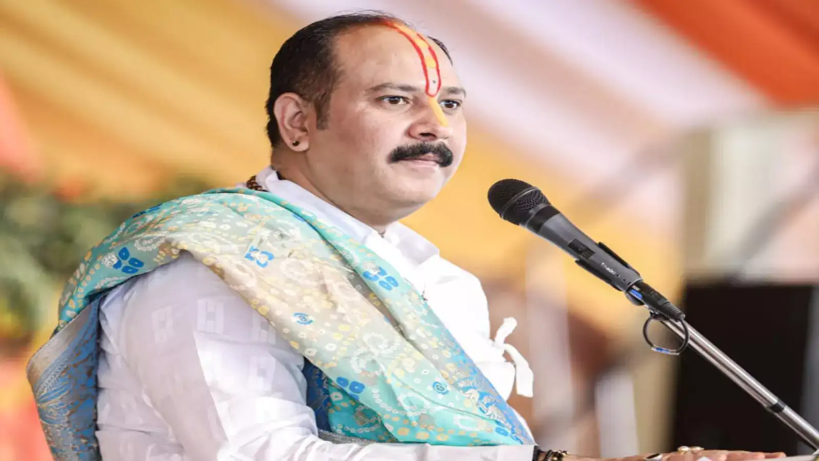 Pandit Pradeep Mishra