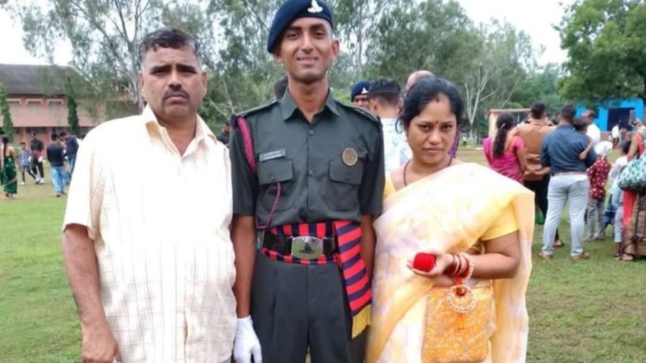 मां-बाप चैन से सो सके, इसलिए जवान ने छिपाई कश्मीर की पोस्टिंग, शहीद होने पर मालूम हुई दर्दनाक सच्चाई 3 Martyr Murali Naik