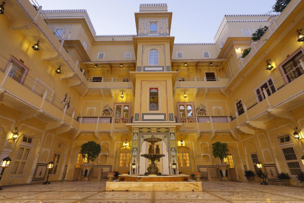 Luxury Hotels