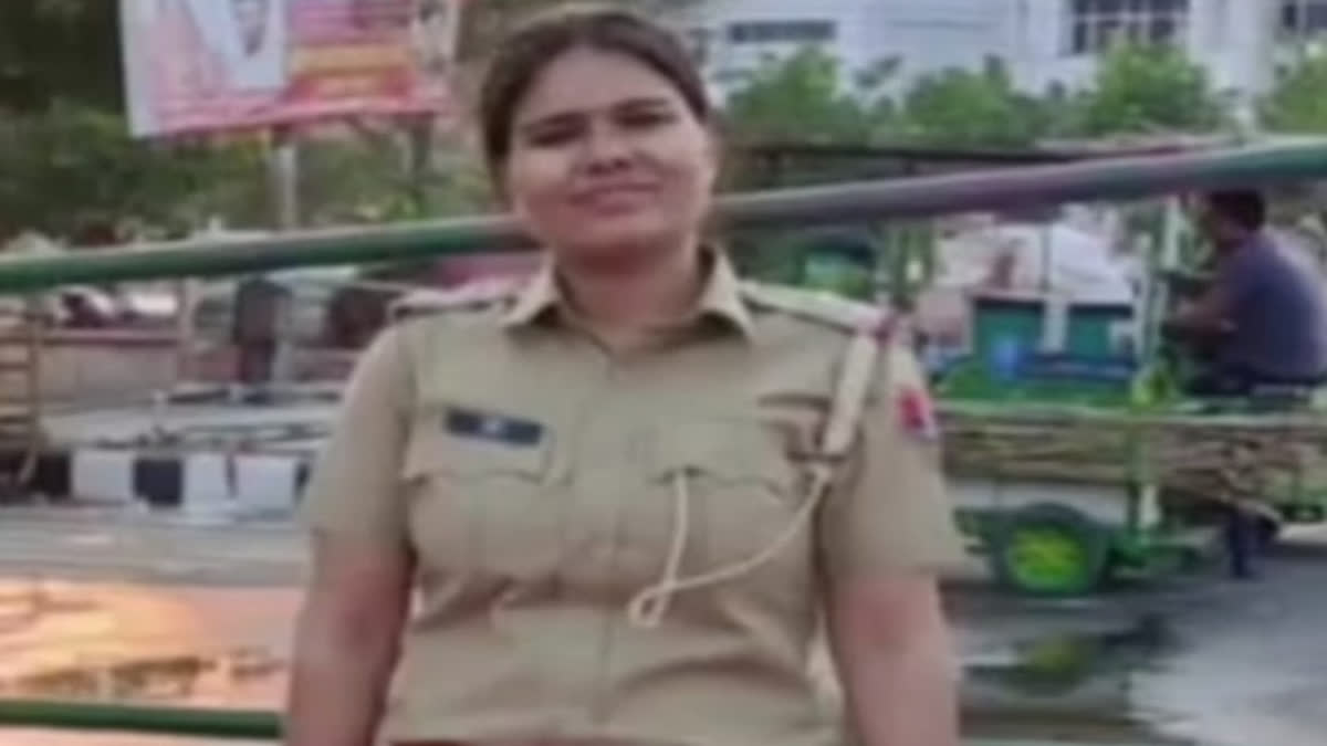 Fake Ips Officer