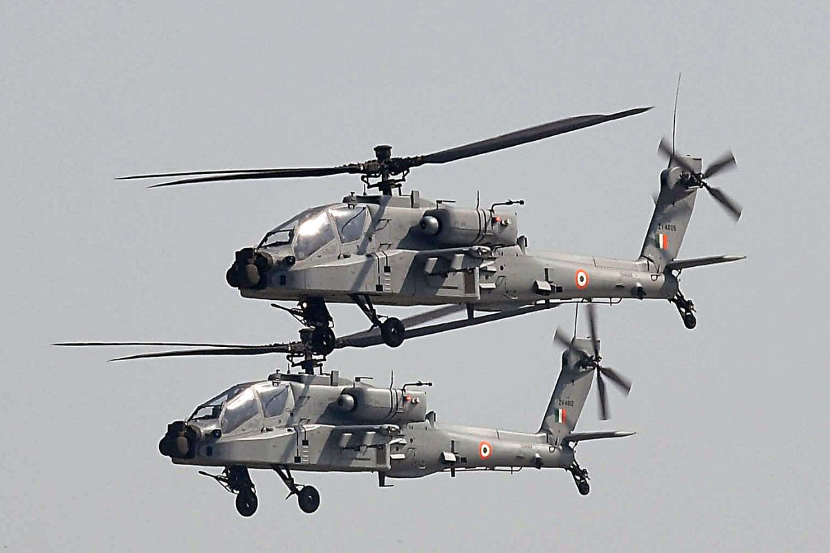 Apache Helicopter