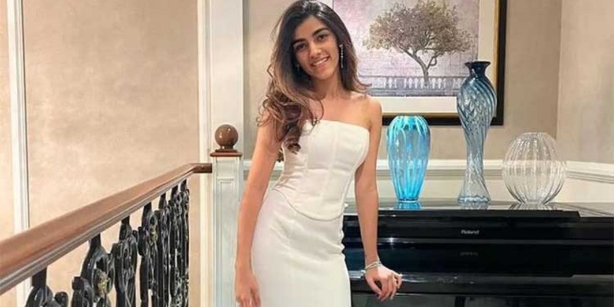 सौरव गांगुली की लाडली कैसी दिखती हैं? क्या करती हैं और कितनी हैं पढ़ी-लिखी, जानें सबकुछ 2 Sourav Ganguly Daughter