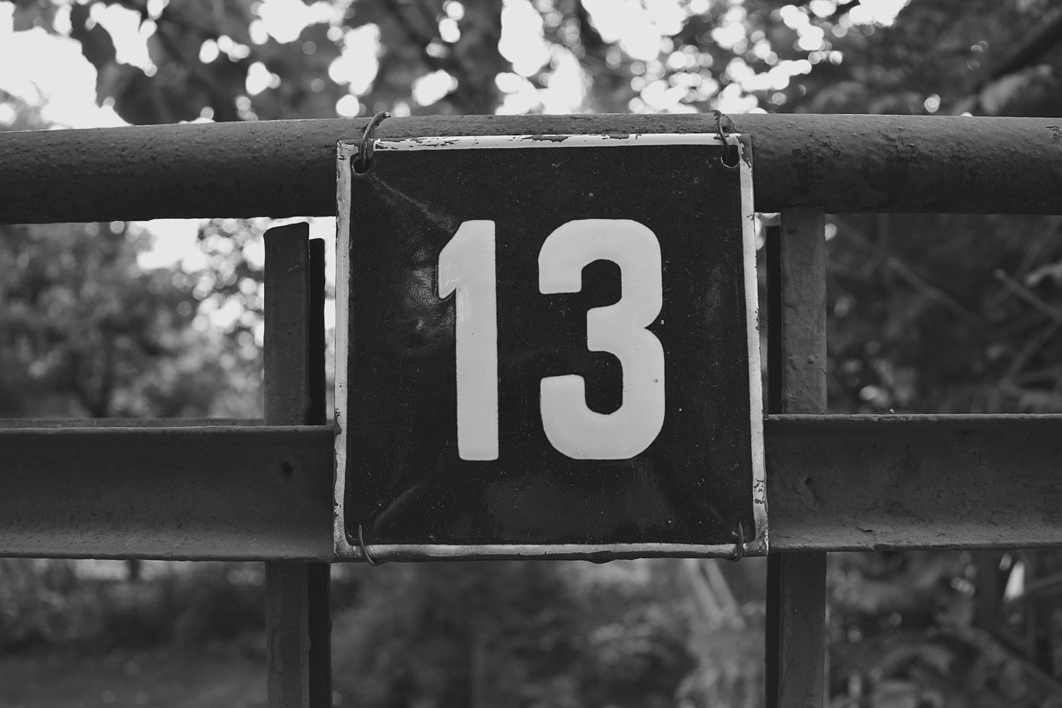 होटल और हॉस्पिटल में क्यों नहीं होता Room Number 13? वजह जानकर कांप उठेंगे आप 4 Room Number 13
